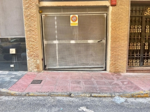 Torrevieja Baix Segura parkeerplaats foto 6287583
