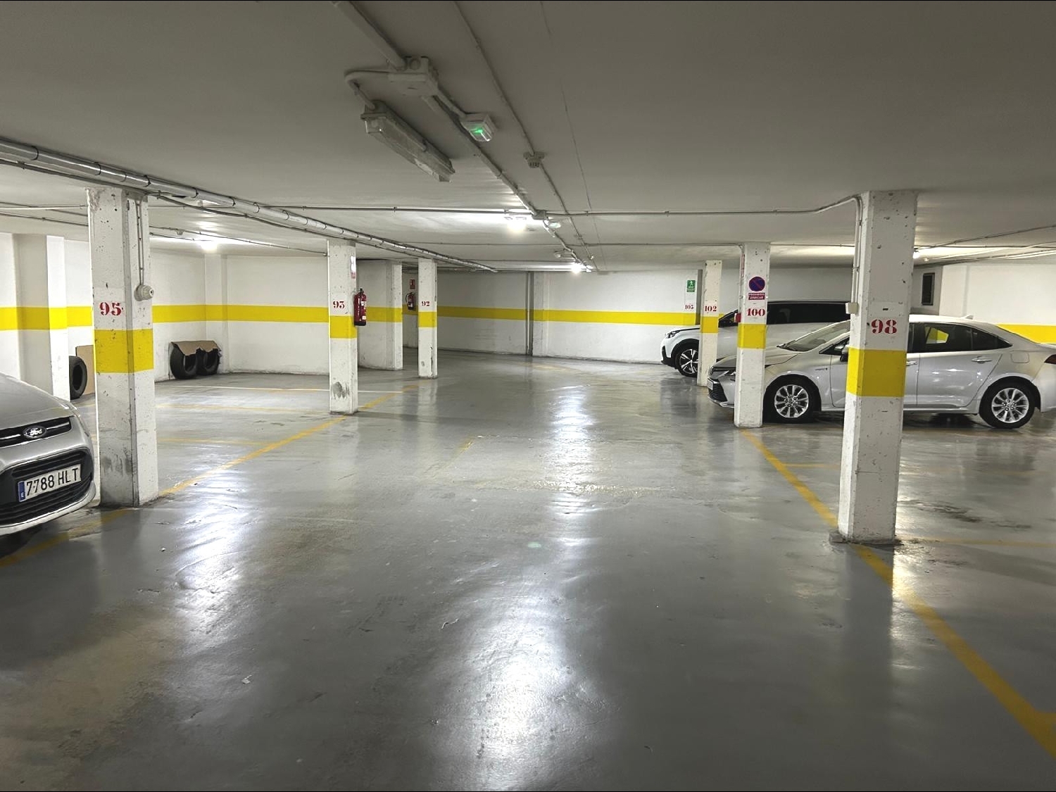  for sale parking space Valencia Valencia 5