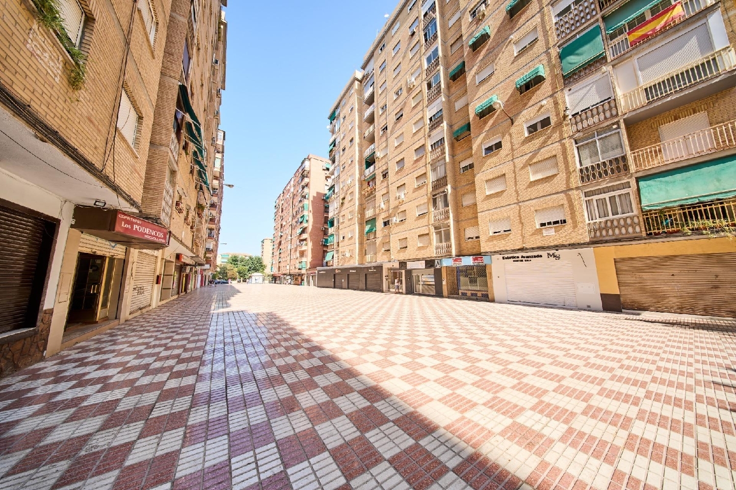  te koop bedrijfsruimte Barrio De Granada Alacantí 7