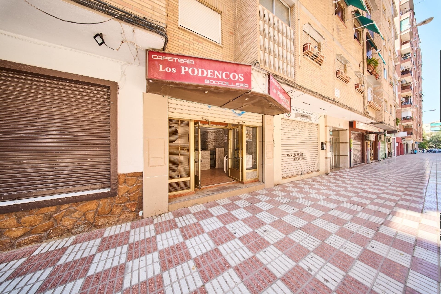  te koop bedrijfsruimte Barrio De Granada Alacantí 1