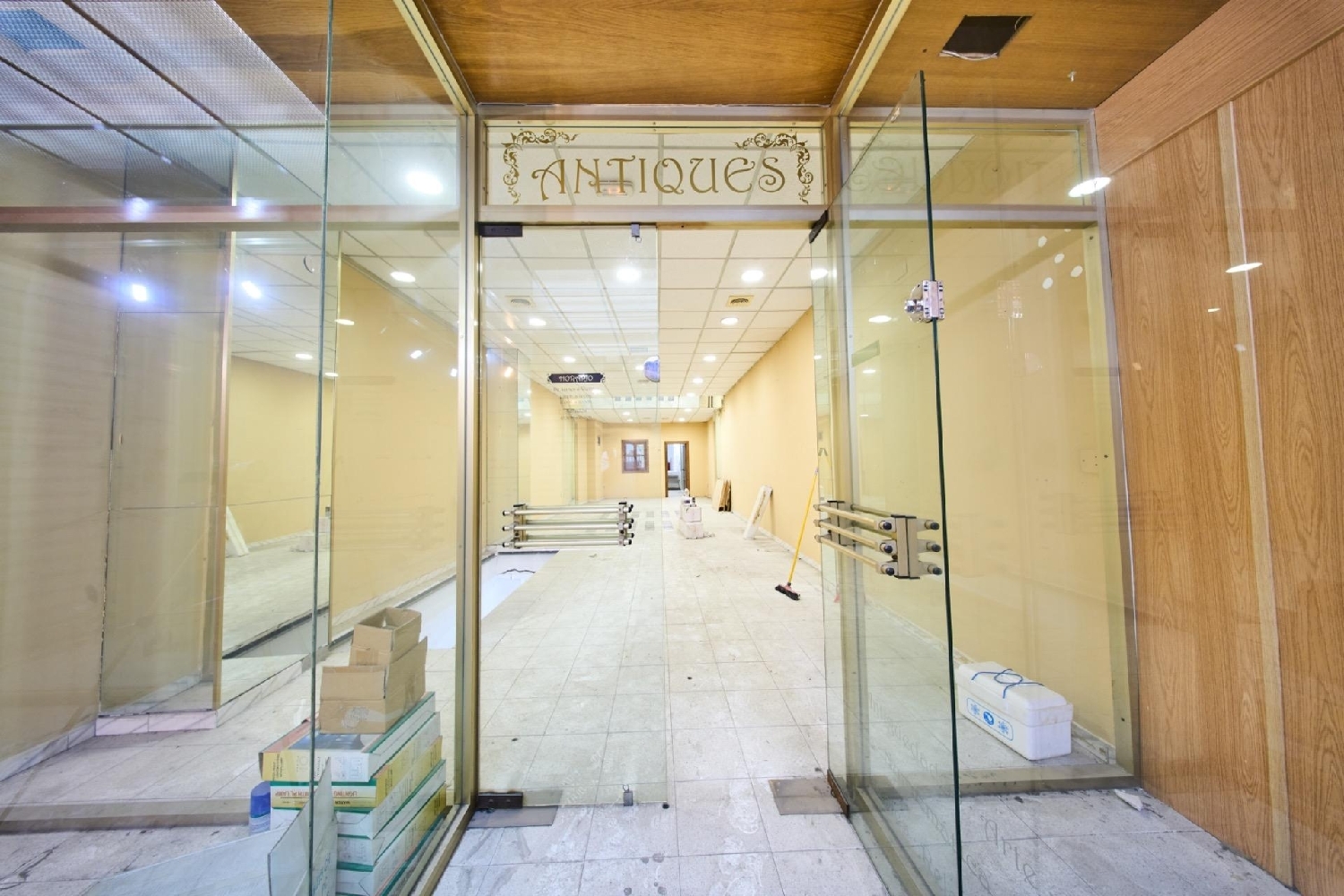  for sale commercial premise Barrio De Granada Alacantí 4