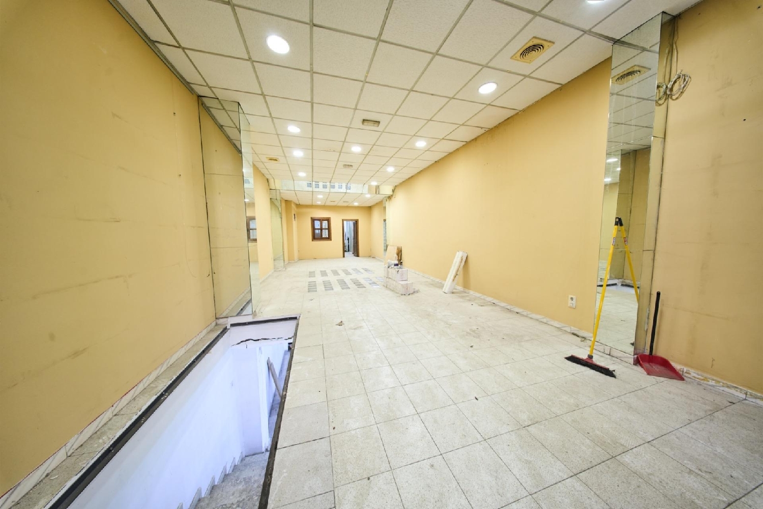  for sale commercial premise Barrio De Granada Alacantí 5