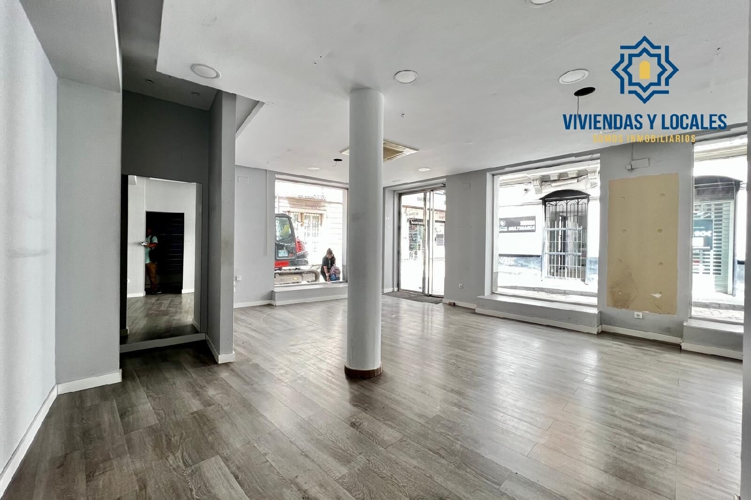  en venta local Barrio De Granada Alacantí 6