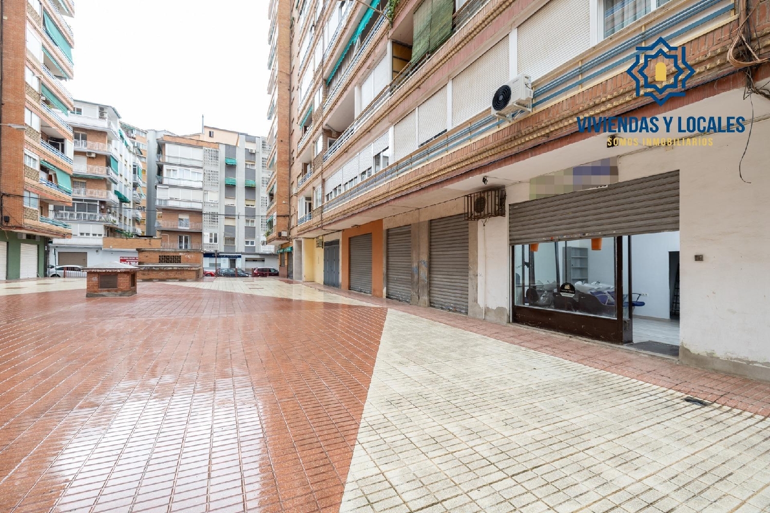  en venta local Barrio De Granada Alacantí 7