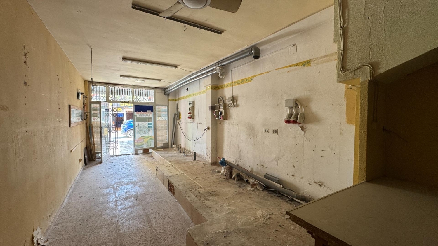  till salu lokal Benidorm Marina Baixa 1