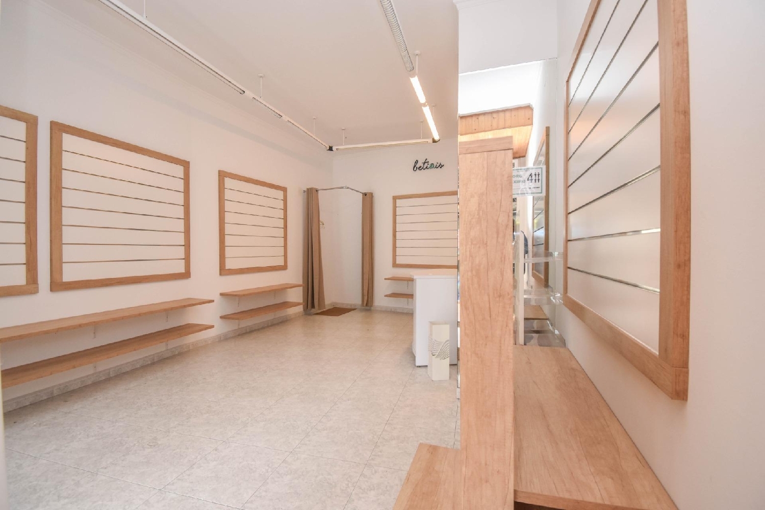  for sale commercial premise Cambre Bergantiños 8
