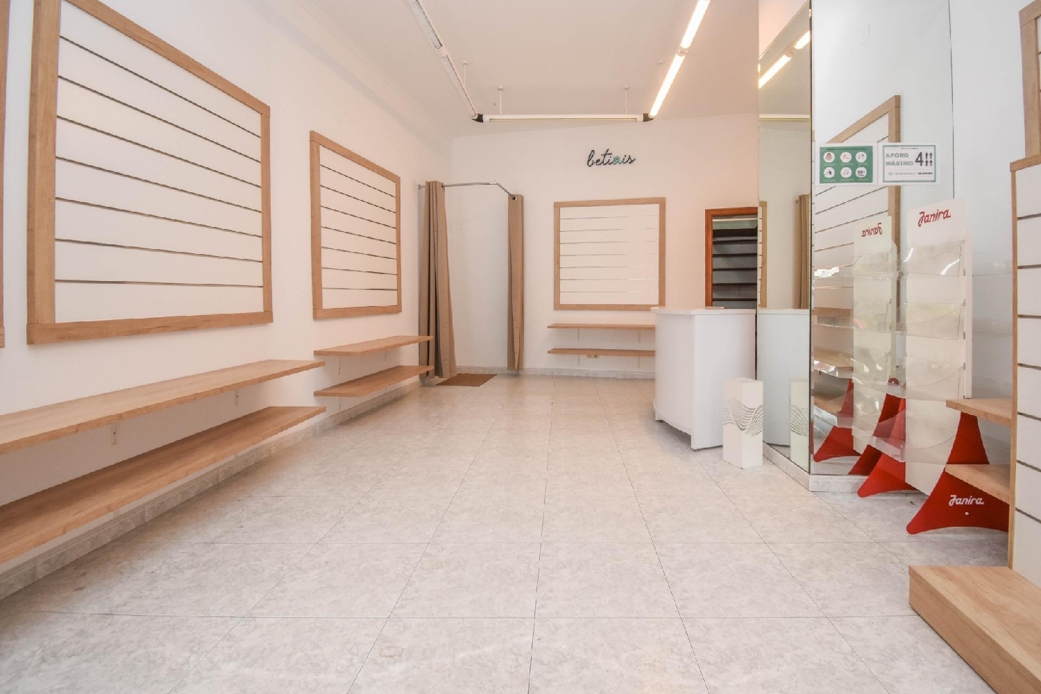  for sale commercial premise Cambre Bergantiños 1