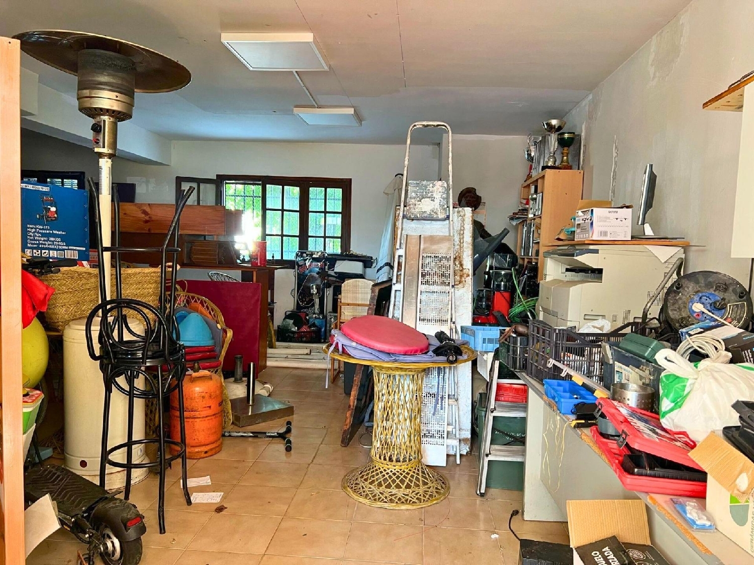  till salu lokal Cambrils Solsonès 7