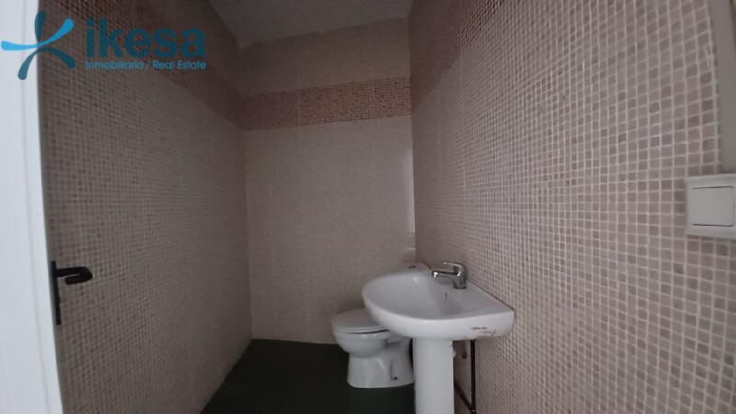  en venta local Huelva Centro 21001 Metropolitana De Huelva 8