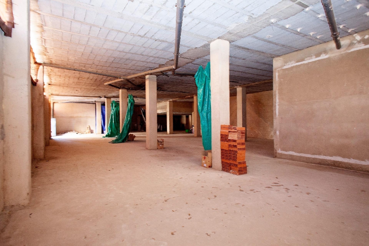  à vendre local commercial Linares Sierra Morena 7