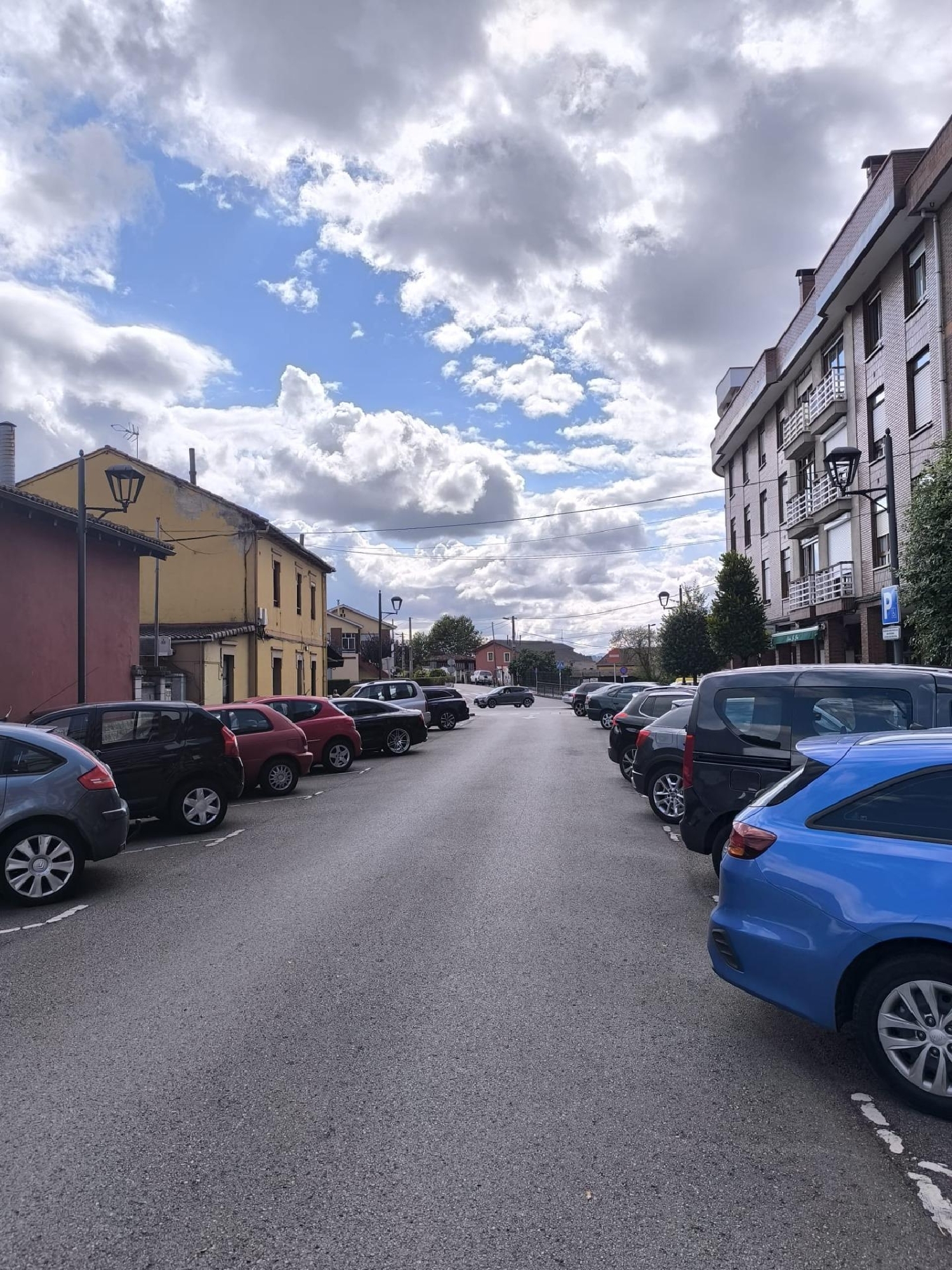 for sale commercial premise Lugo De Llanera Oviedo 3