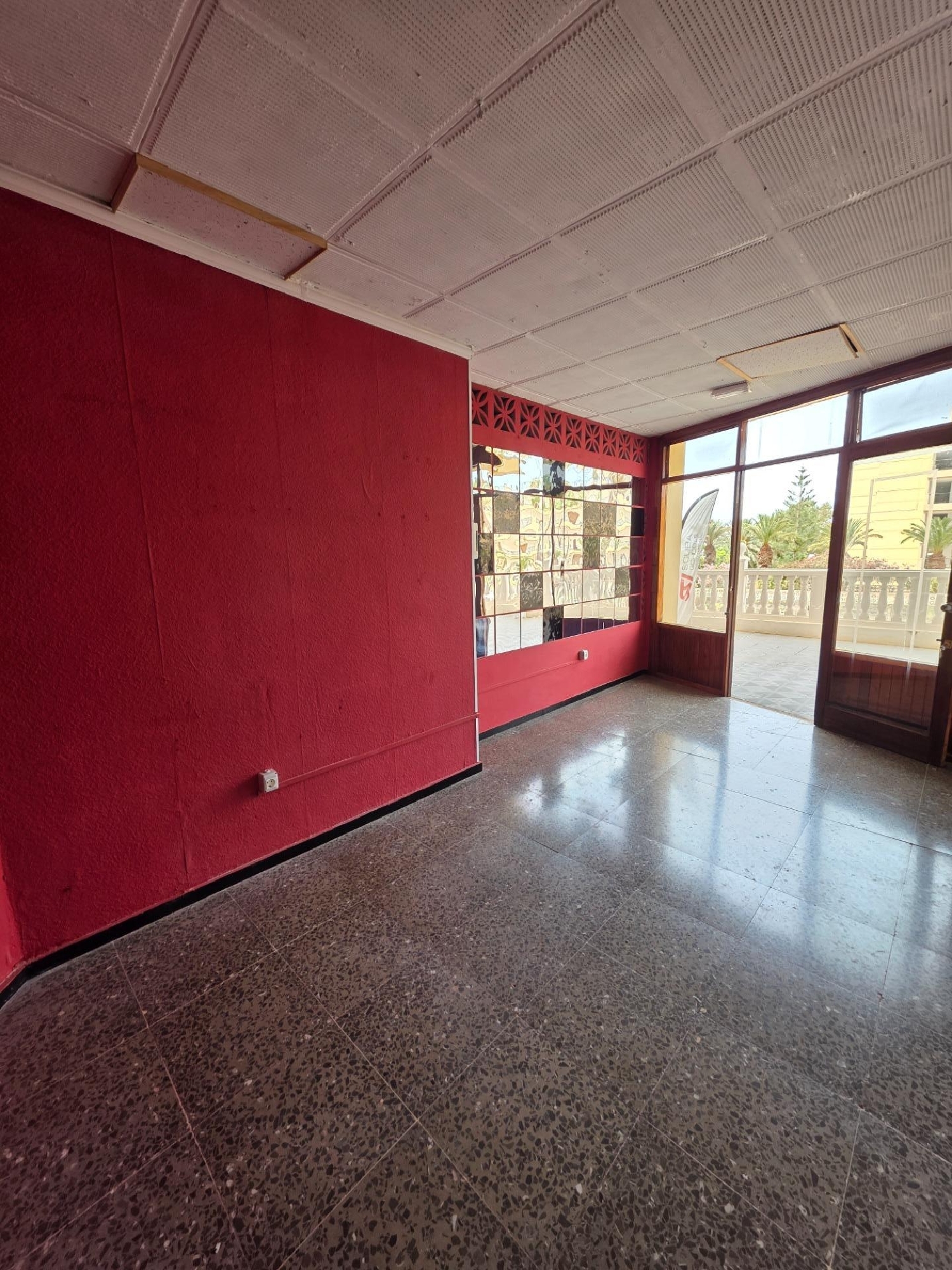  for sale commercial premise Maroñas Noya 1
