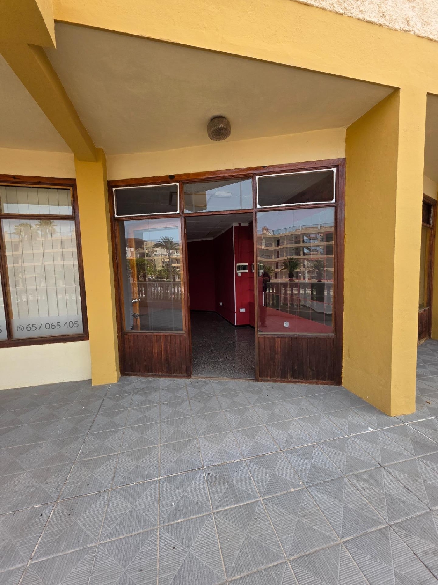  for sale commercial premise Maroñas Noya 4