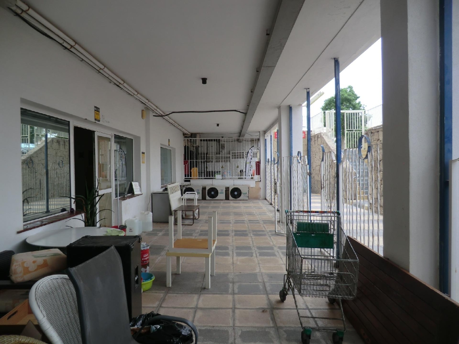 for sale commercial premise Maroñas Noya 3