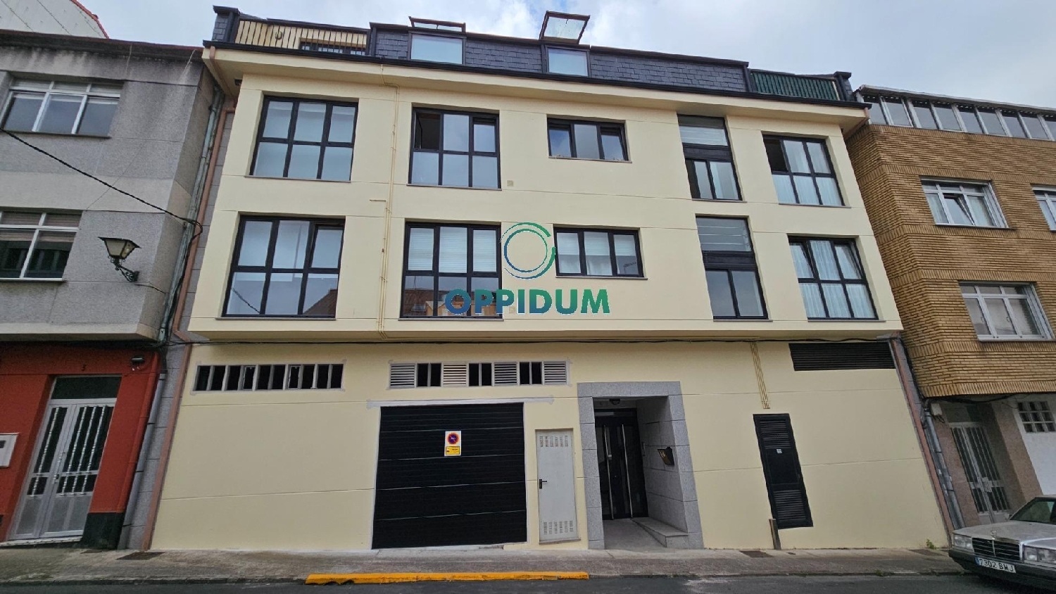  till salu lokal Neda Ferrol 1