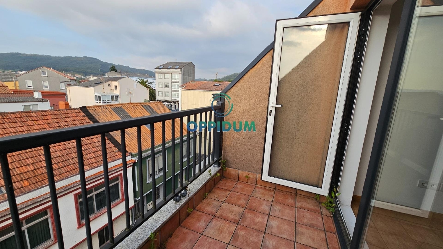  till salu lokal Neda Ferrol 5