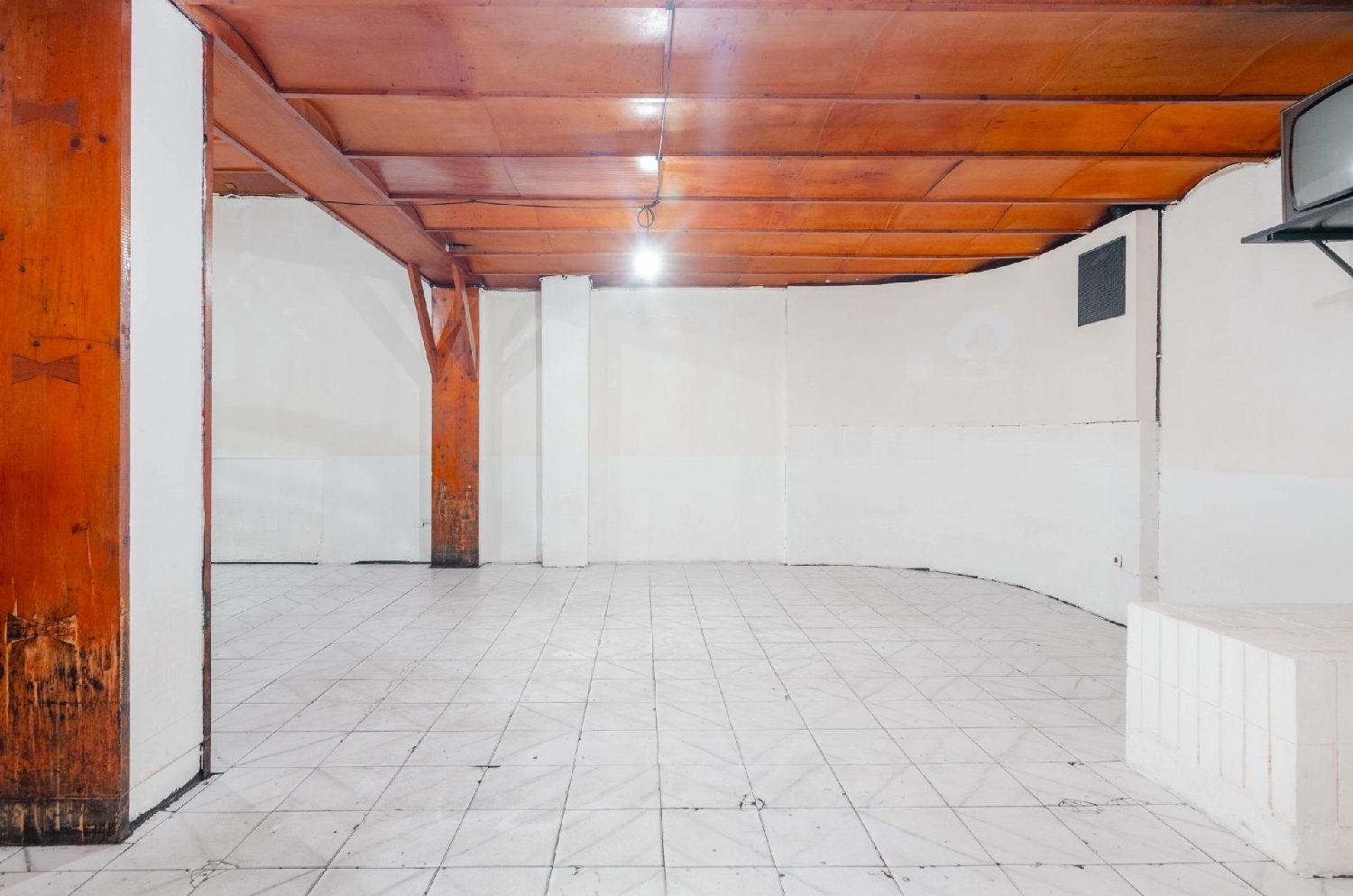  for sale commercial premise Oviedo Centro 33009 Oviedo 7