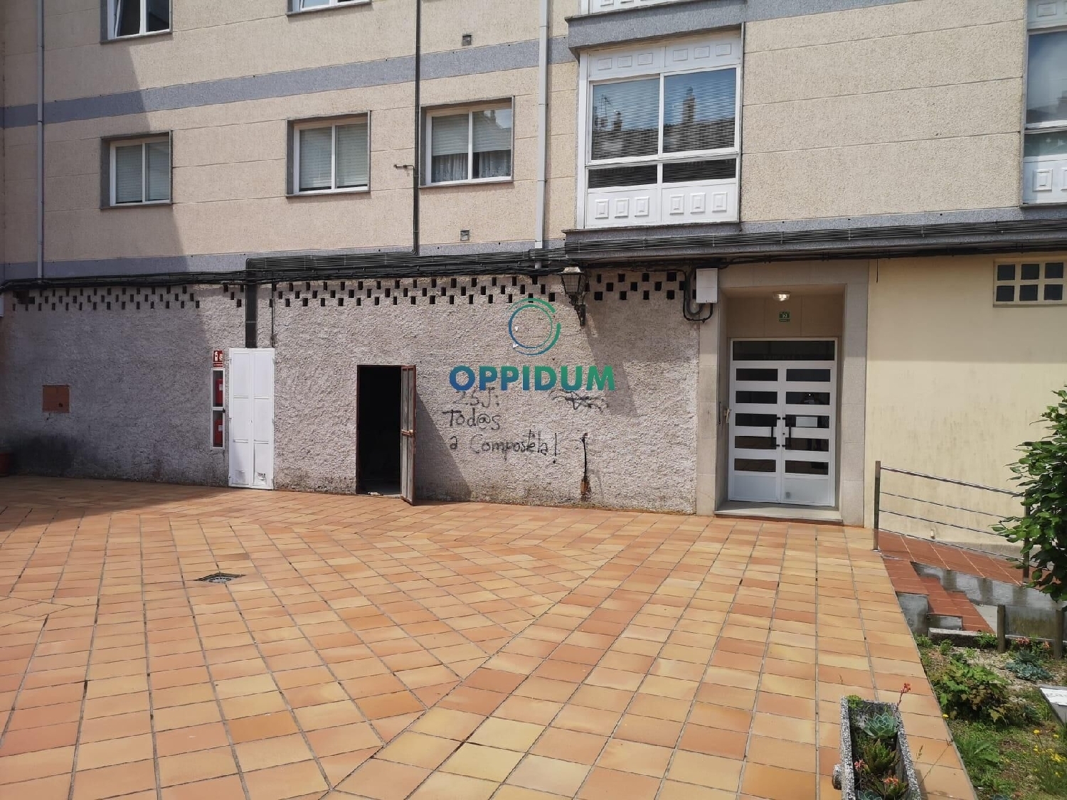 till salu lokal Rois Coruña 2