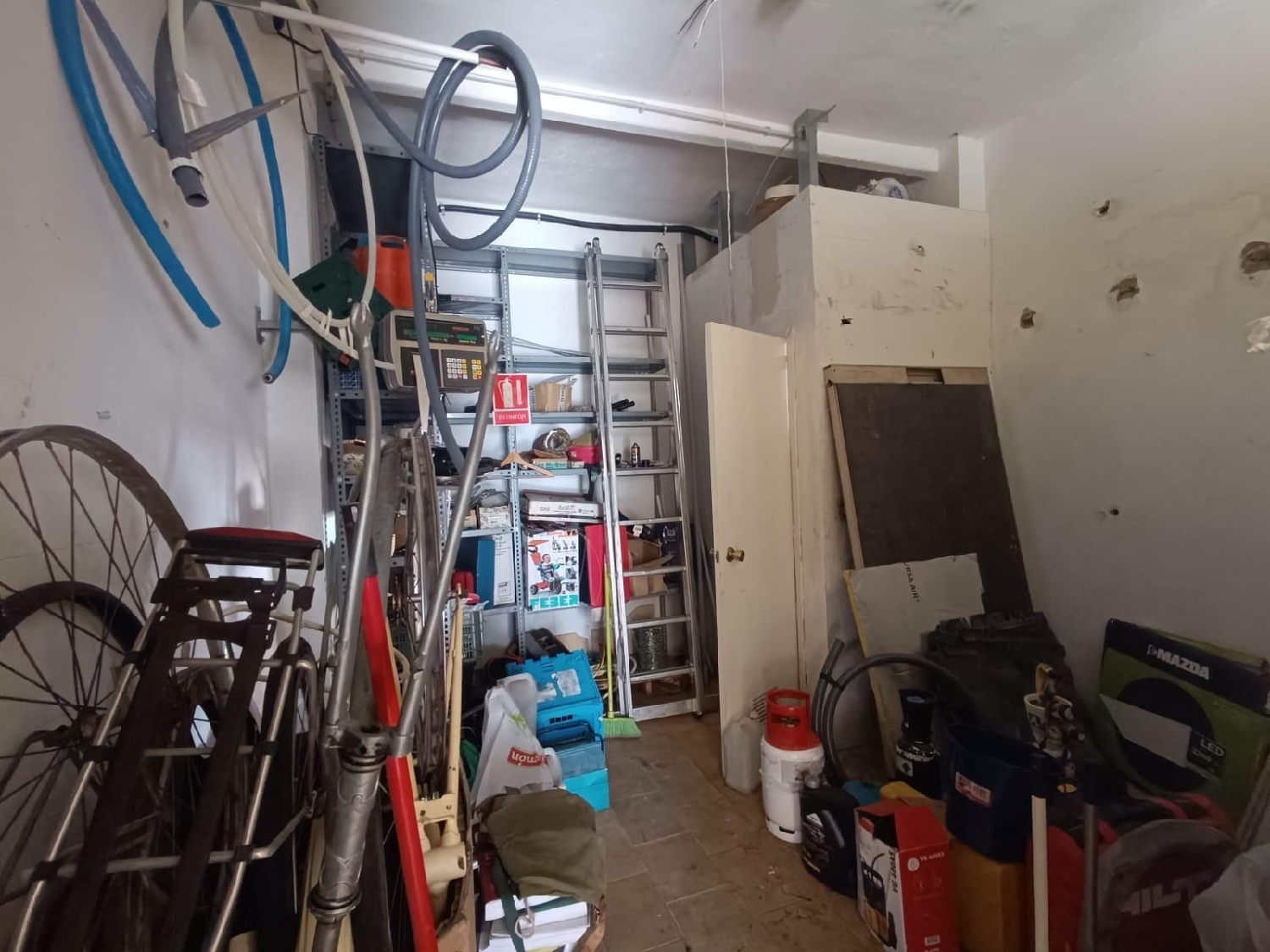  à vendre local commercial Sevilla La Nueva Sur 8