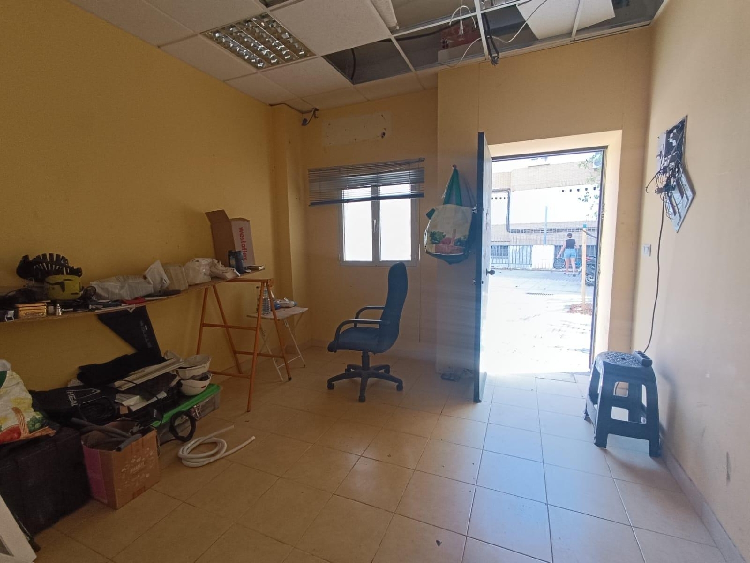  à vendre local commercial Sevilla La Nueva Sur 7