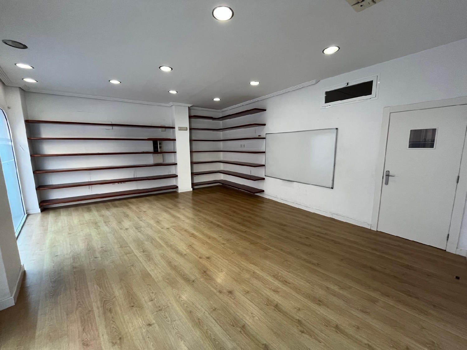 for sale commercial premise Tavernes De La Valldigna Safor 3