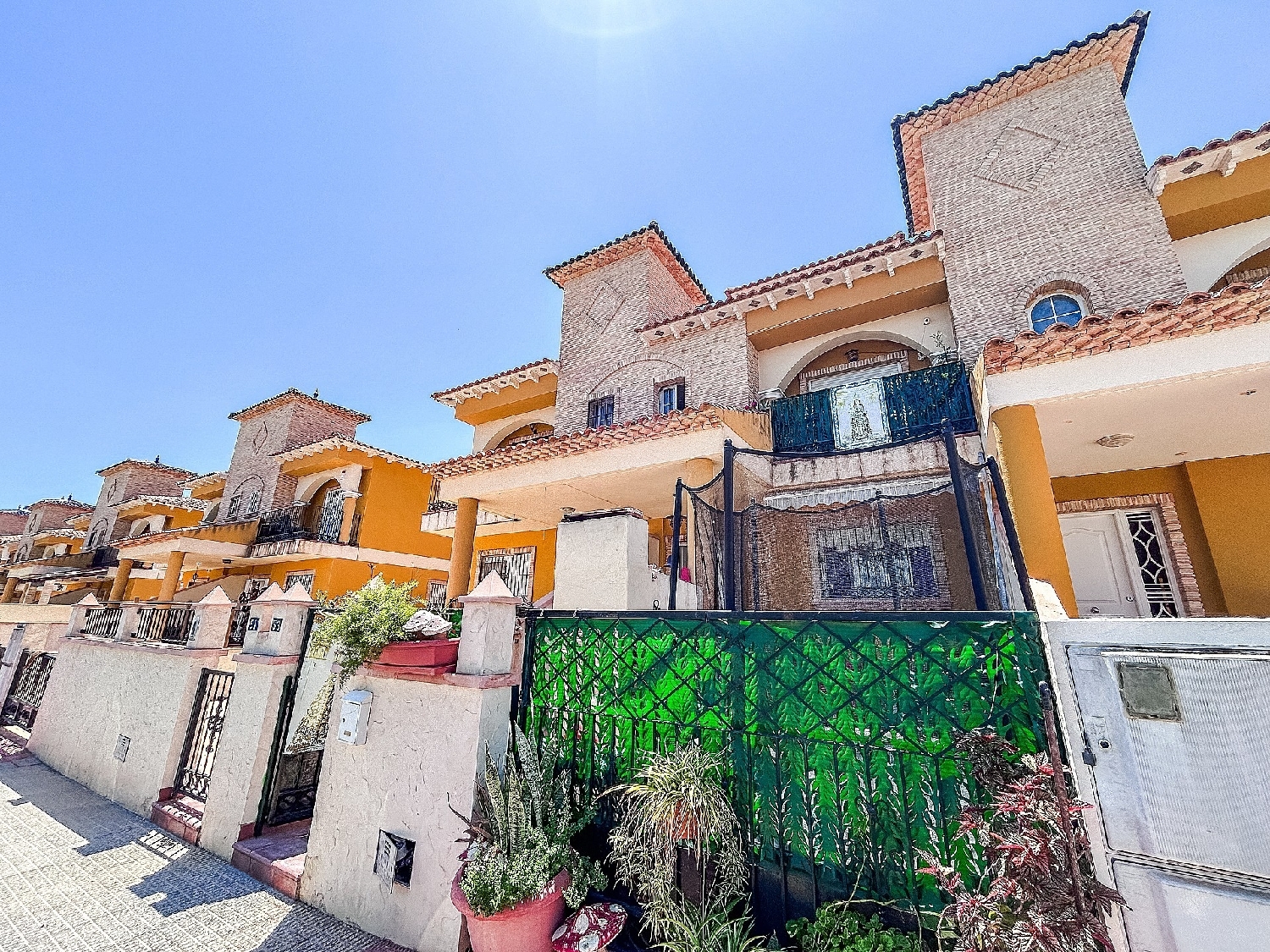te koop twee-onder-een-kapwoning Cox Baix Segura 2