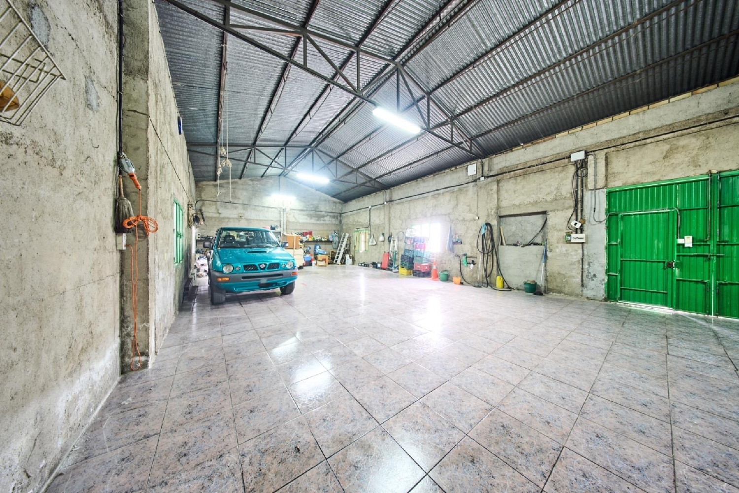  en venta comercio Pinos Puente Vega De Granada 1