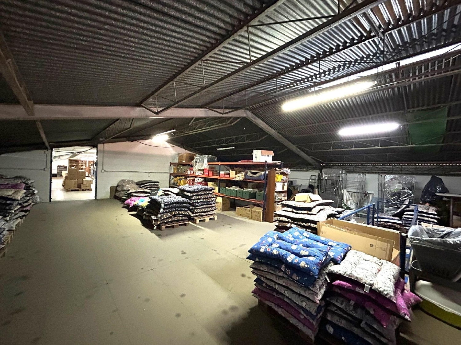  à vendre boutique Sevilla La Nueva Sur 1