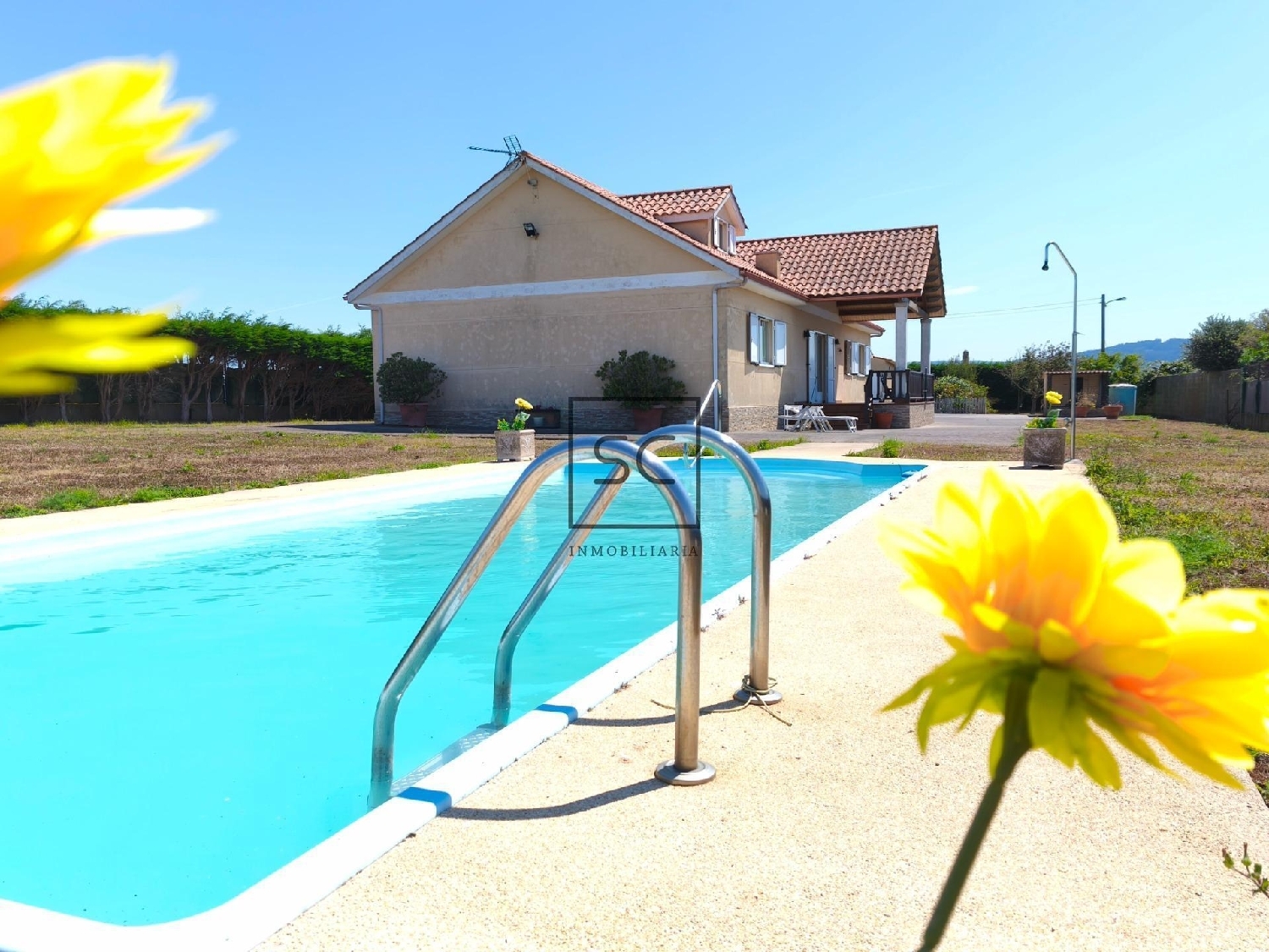  for sale villa Ares Ferrol 1