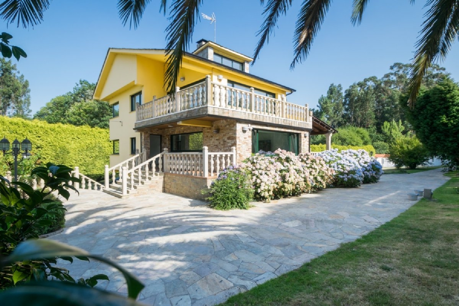  for sale villa Oleiros Barbanza 3