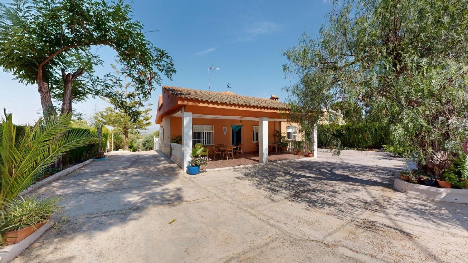 te koop villa Torrente Coruña 3