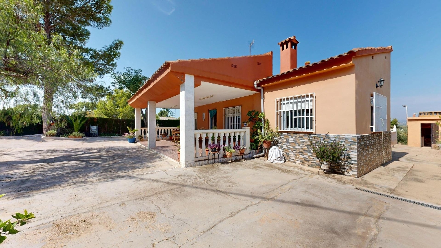  te koop villa Torrente Coruña 4