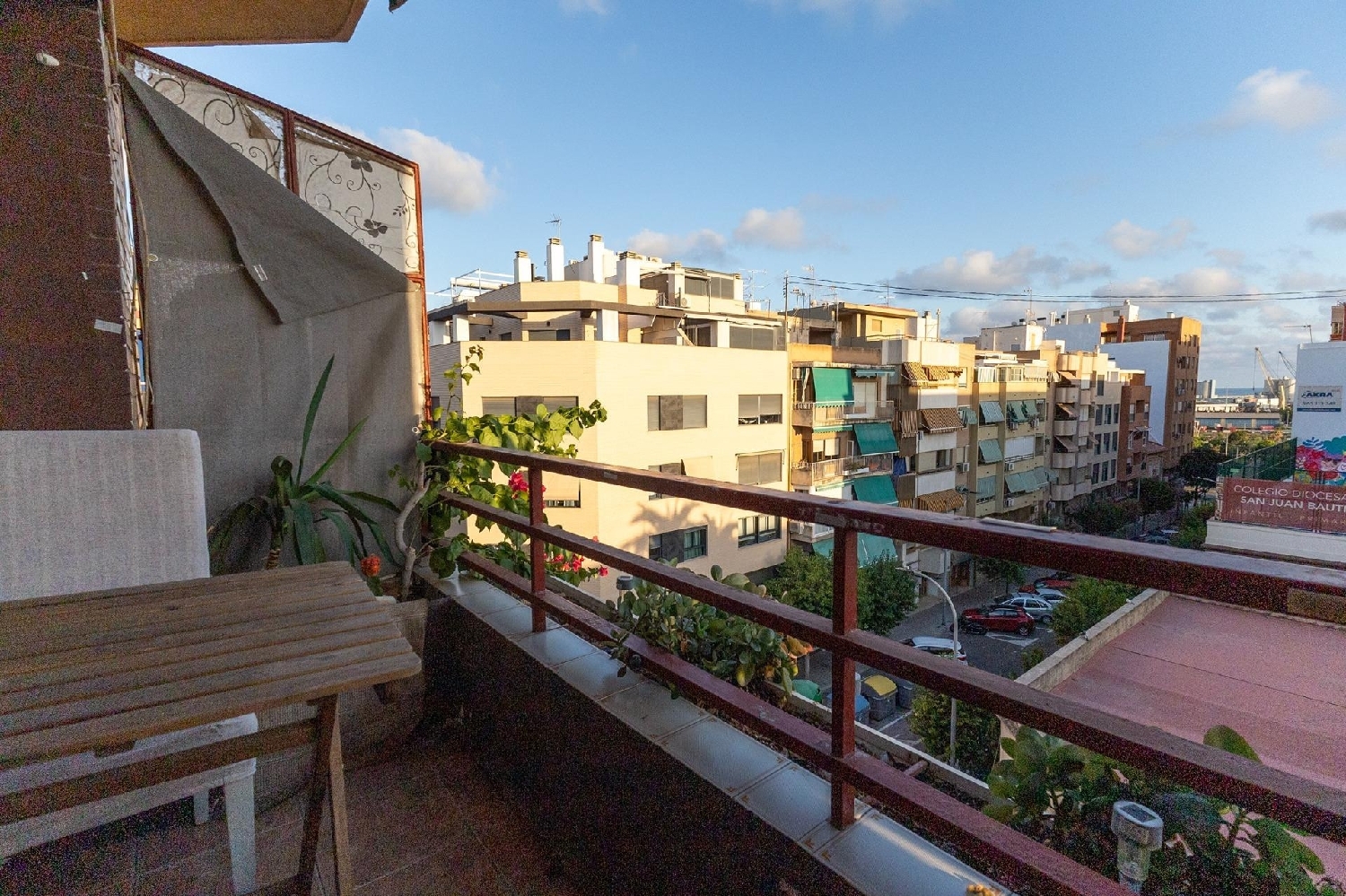  till salu lägenhet Alicante Centro 03001 Alacantí 2