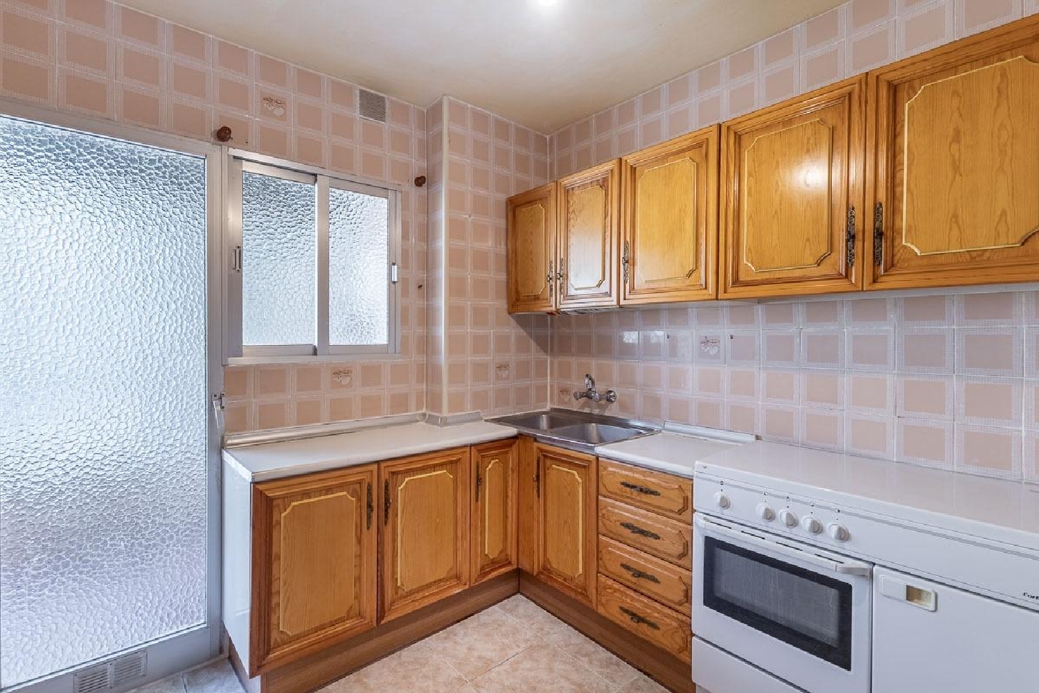  till salu lägenhet Barrio De Granada Alacantí 8