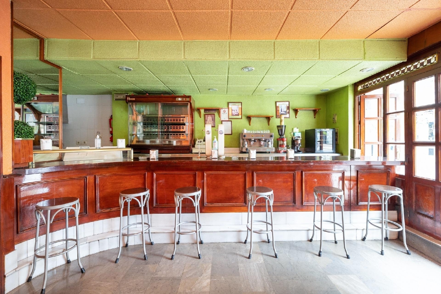  for sale commercial Barrio De Granada Alacantí 8