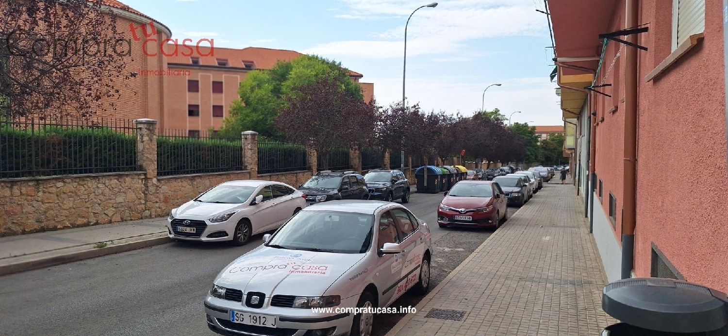  till salu etagevåning Segovia De Sacedón Campo De Salamanca 1