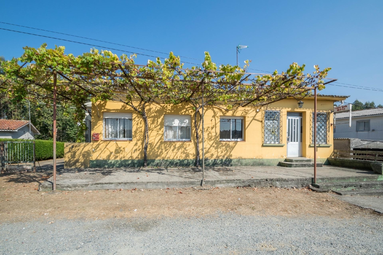  for sale house Abegondo Coruña 1