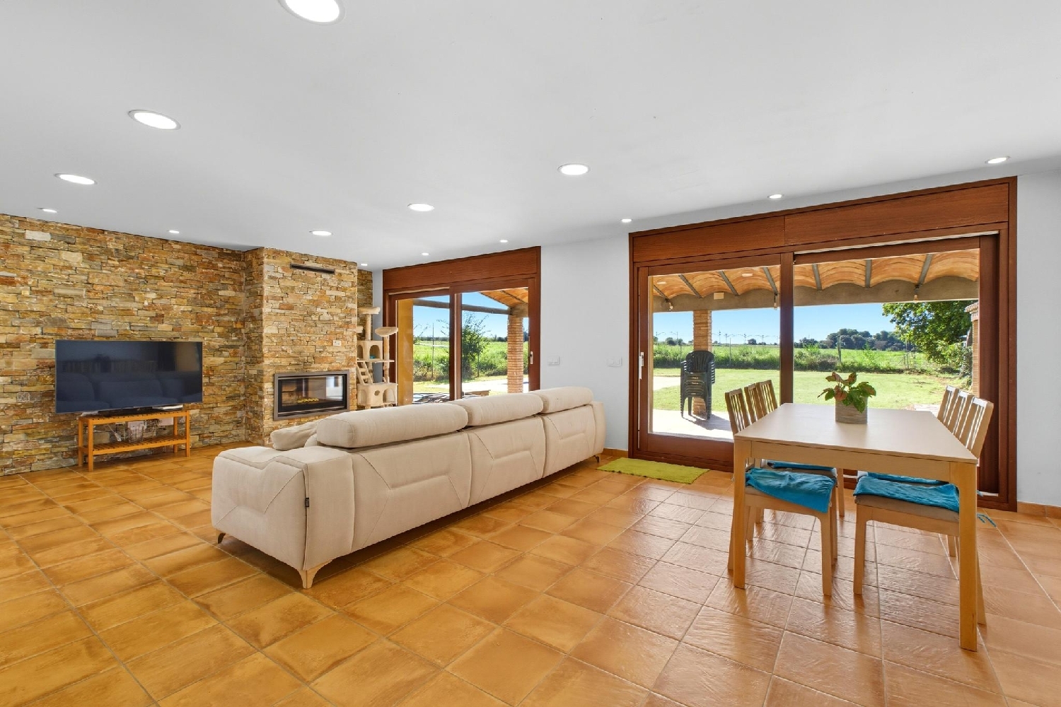  till salu hus Avinyonet De Puigventós Alt Empordà 5