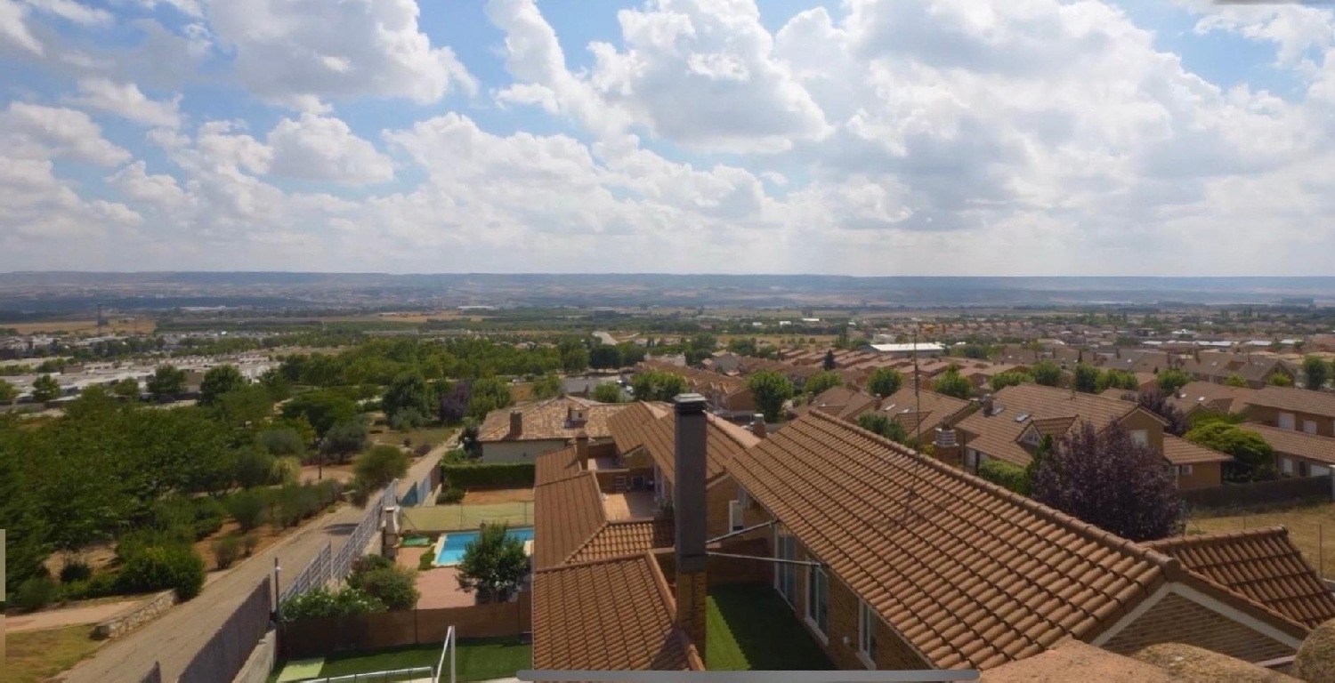  te koop huis Cabanillas Del Campo Campiña 2