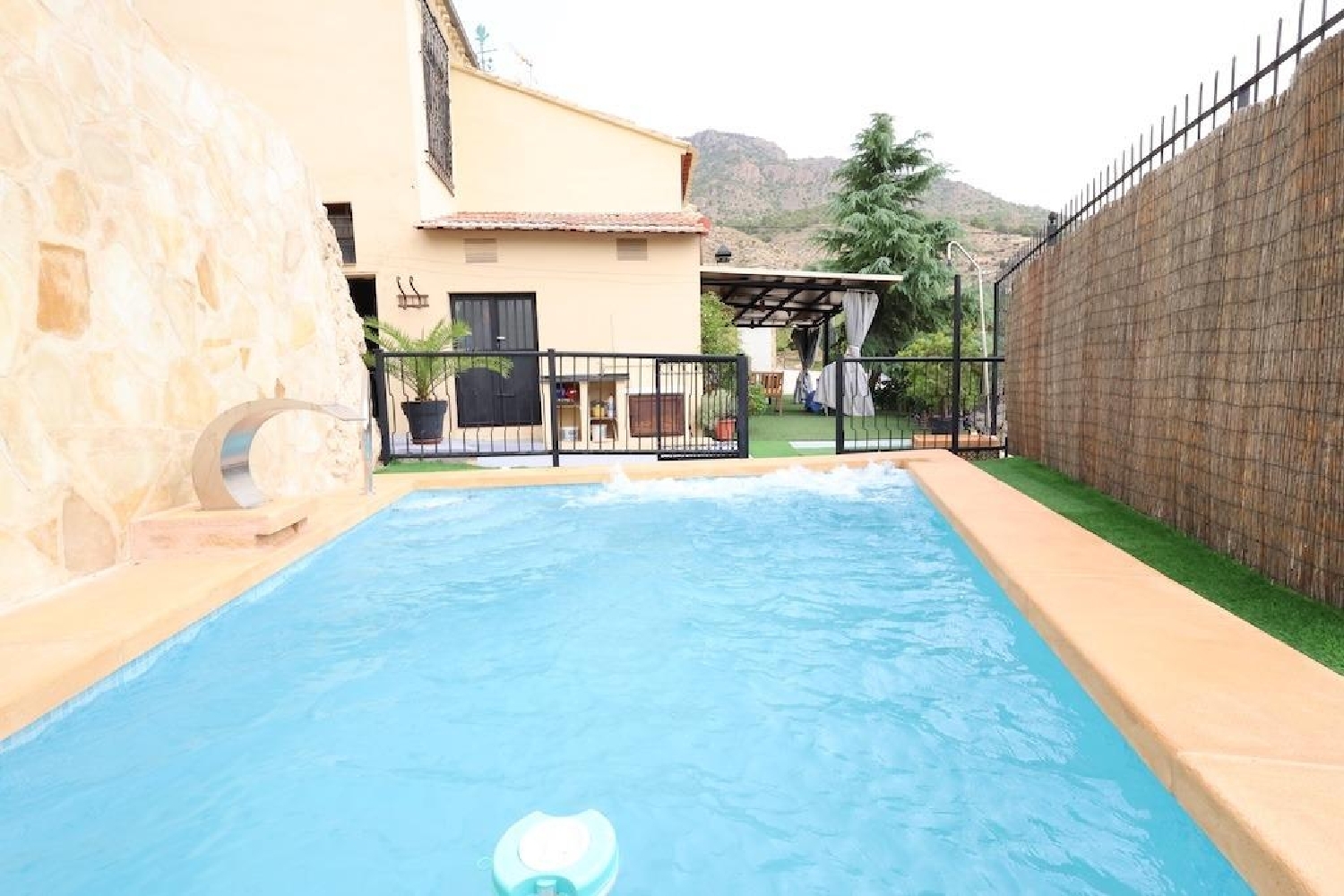  for sale house Fortuna Caudal 2