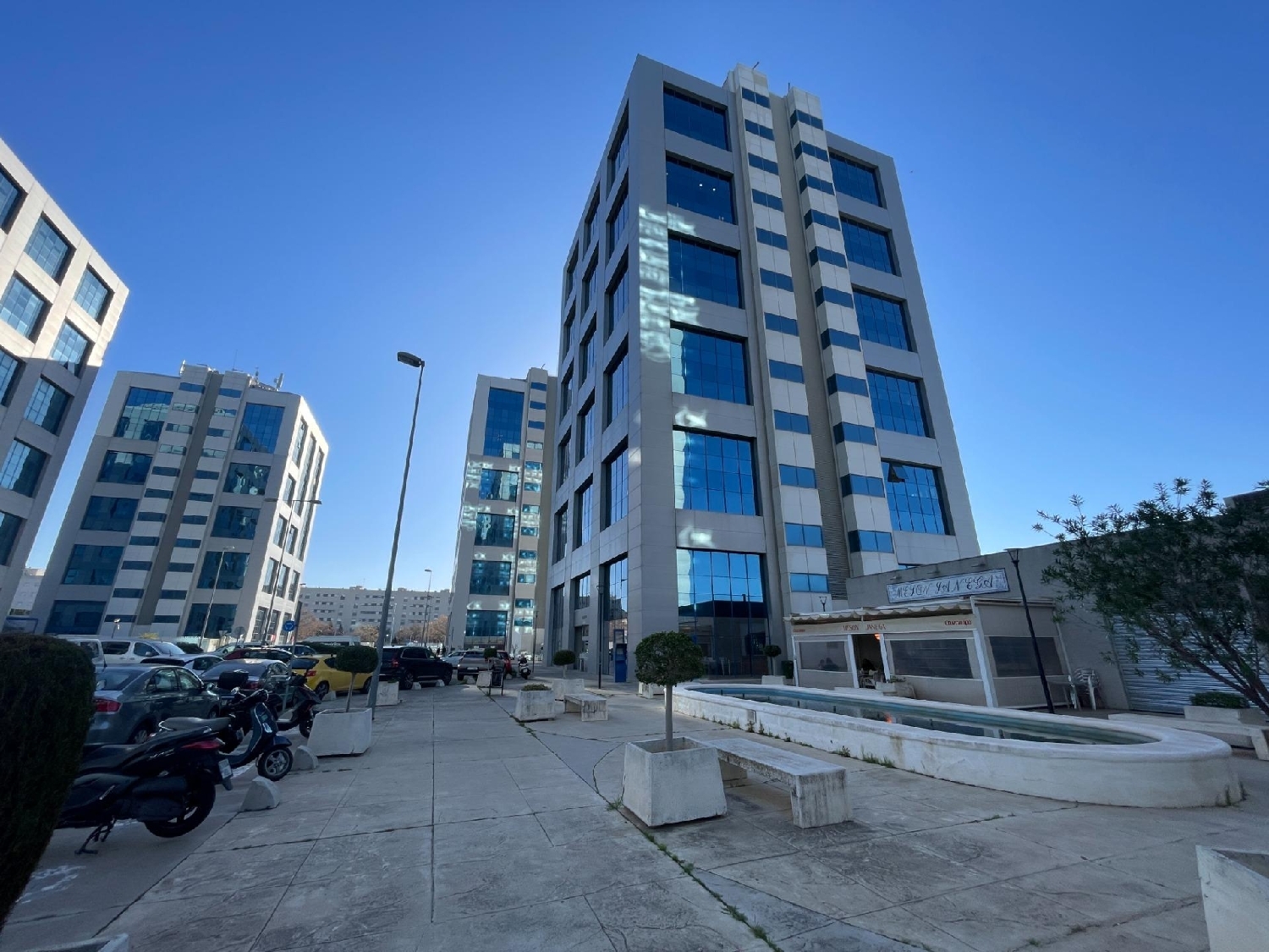  en venta oficina Sevilla La Nueva Sur 8