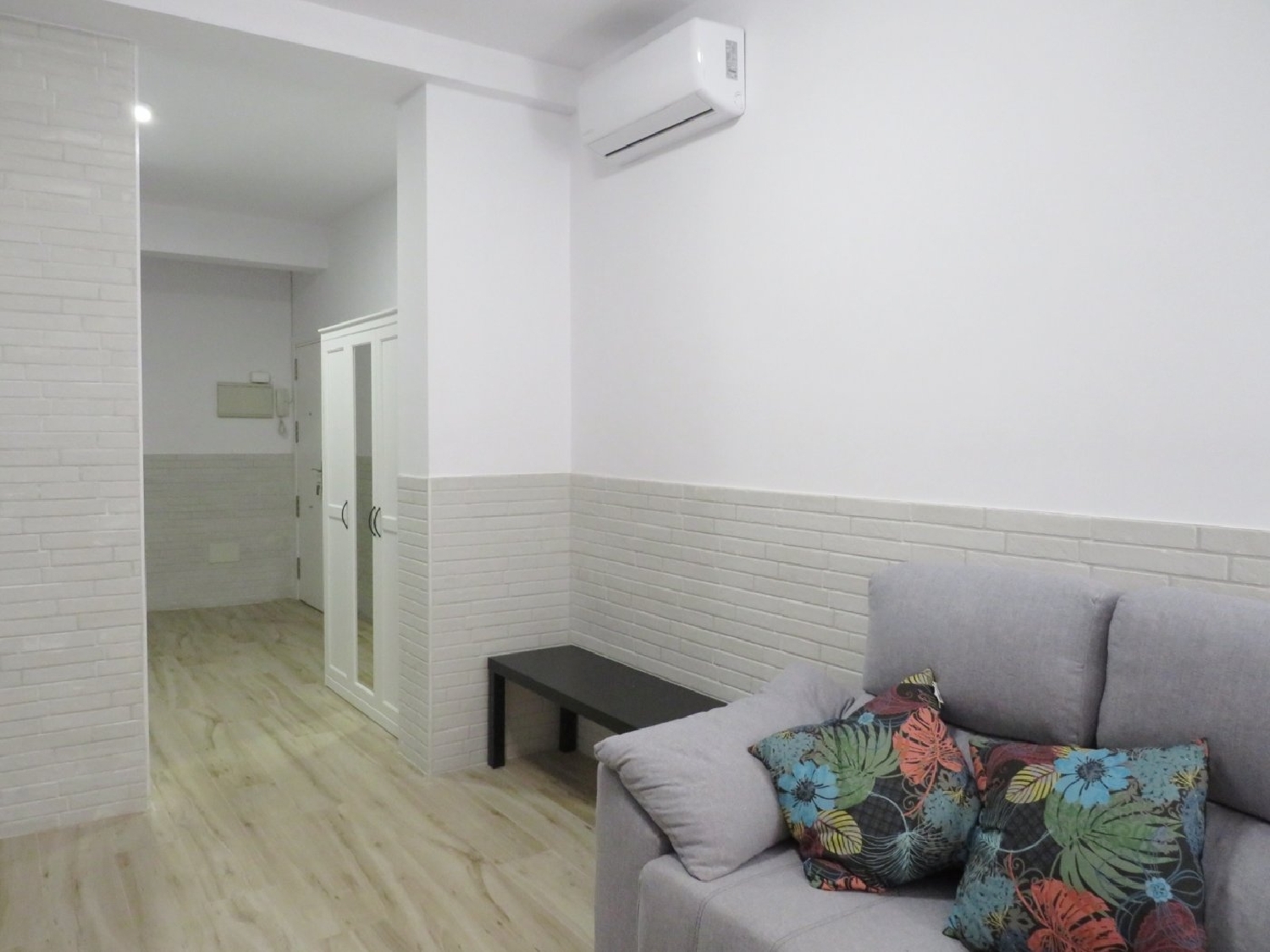  for sale office Sevilla La Nueva Sur 2
