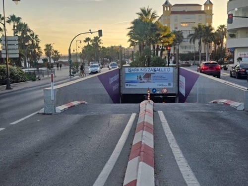 Estepona Costa Del Sol Occidental parking space foto 6302268