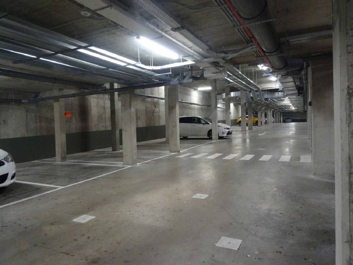  till salu parkering Rivas Eume 1