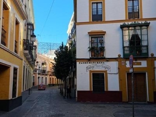 Sevilla La Nueva Sur parking foto 6301687
