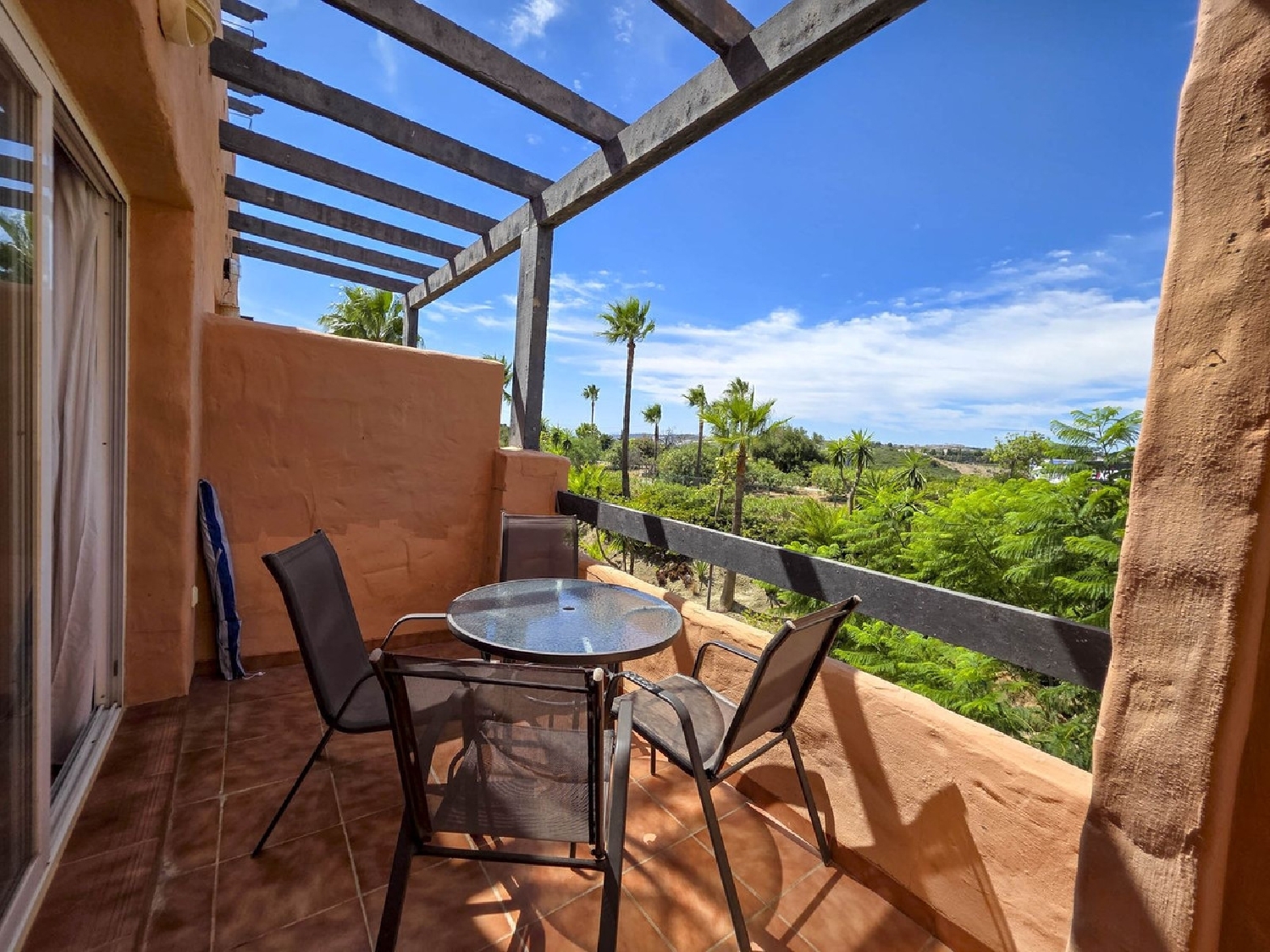 till salu takvåning Casares Costa Del Sol Occidental 3