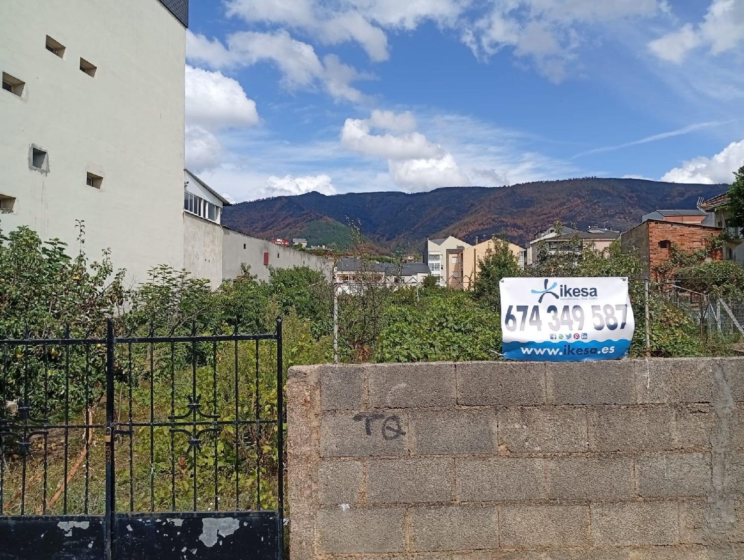  till salu tomt A Rua, A Rúa Arzúa 1