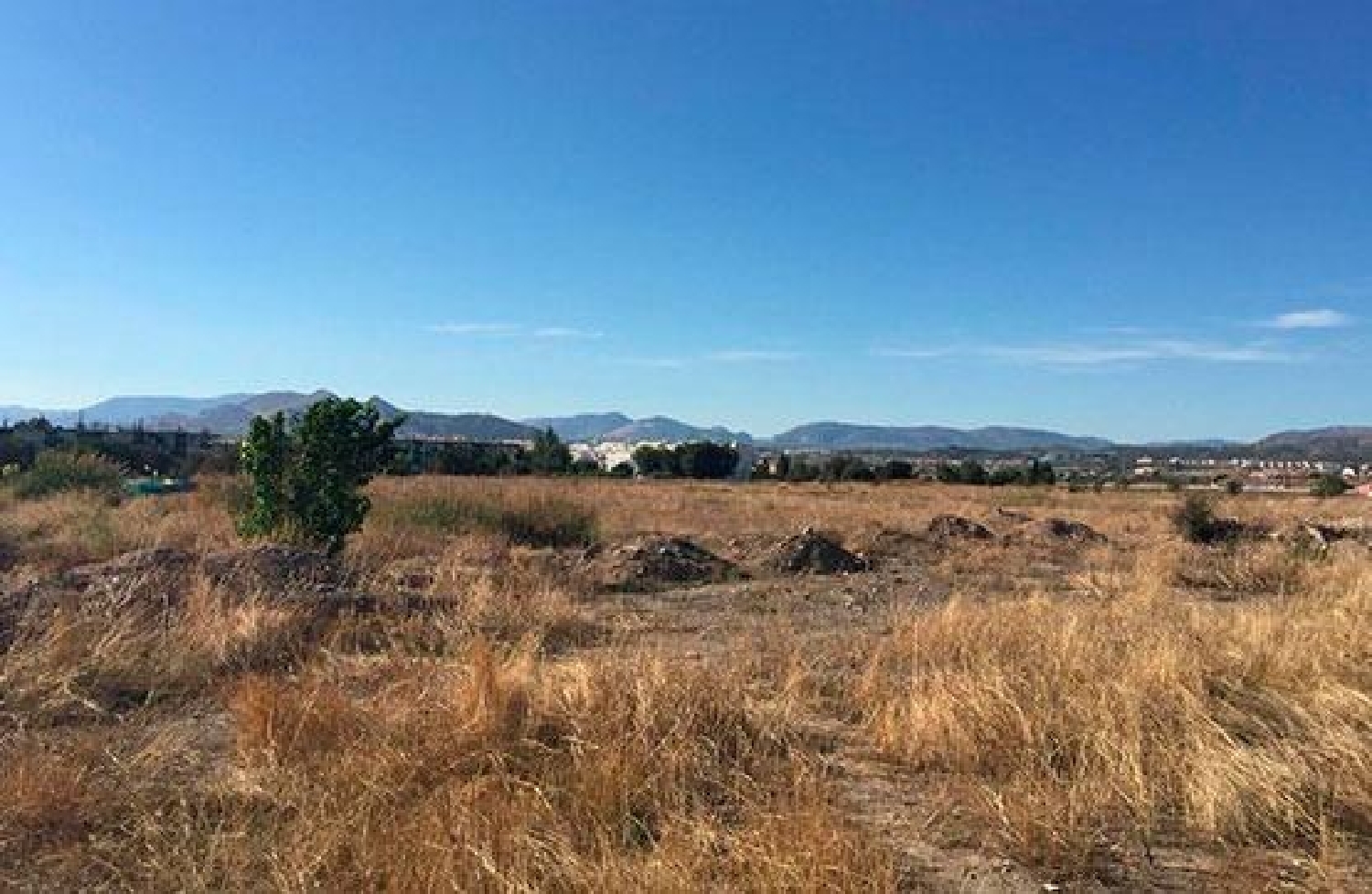  en venta terreno Barrio De Granada Alacantí 6