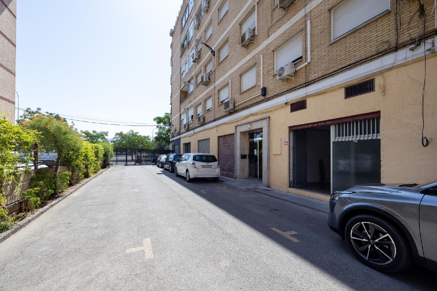 till salu lokal Barrio De Granada Alacantí 2