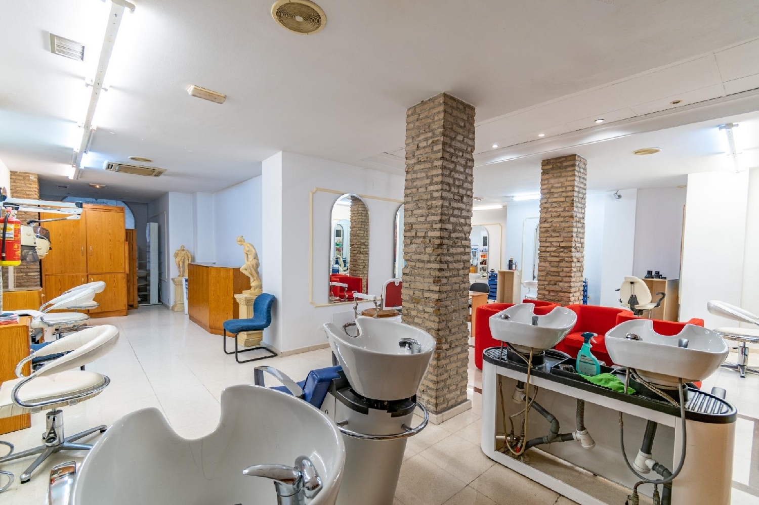  te koop bedrijfsruimte Barrio De Granada Alacantí 5